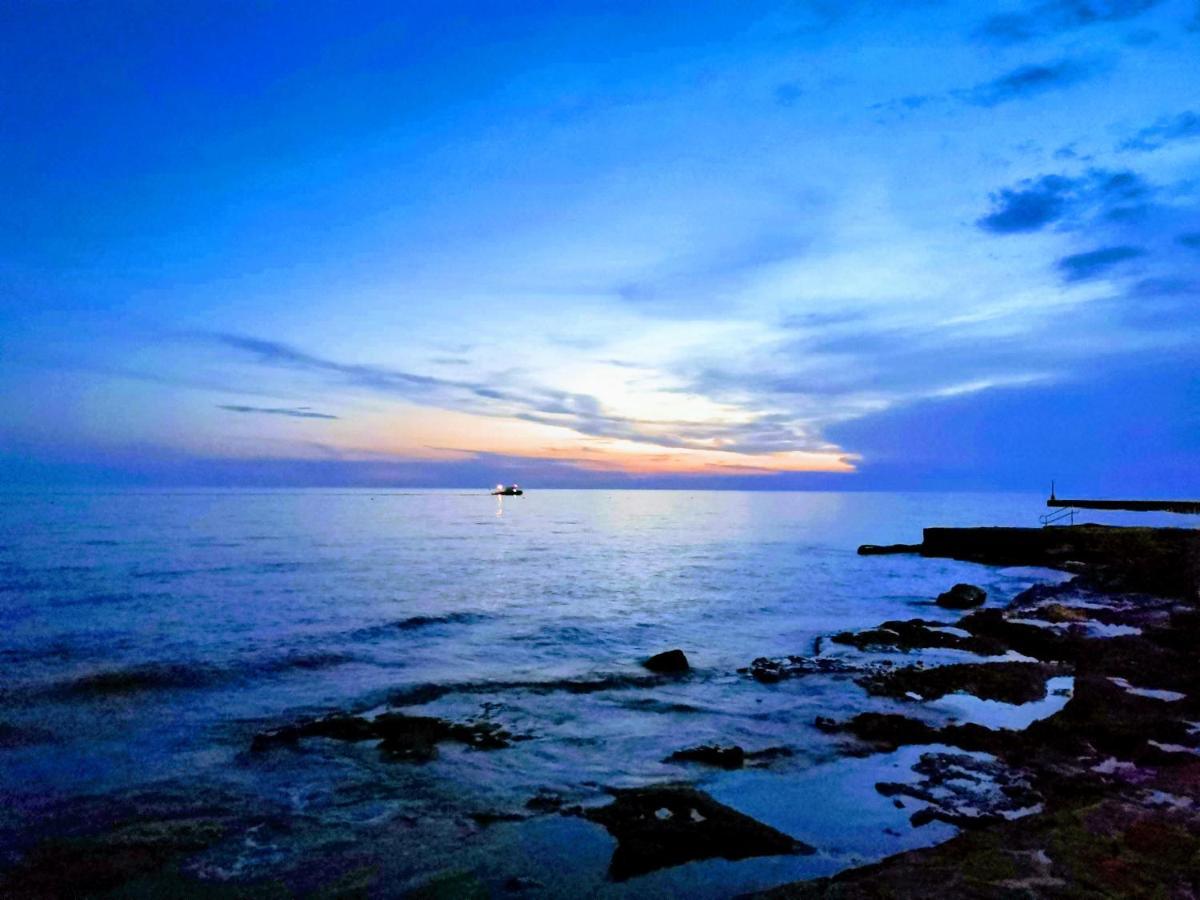 Lora Deluxe Superior 5 Star Apartment, Your Piece Of Heaven By The Sea & Park With Sea & Park View Novigrad  Exterior photo