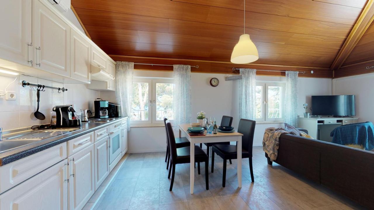 Lora Deluxe Superior 5 Star Apartment, Your Piece Of Heaven By The Sea & Park With Sea & Park View Novigrad  Exterior photo