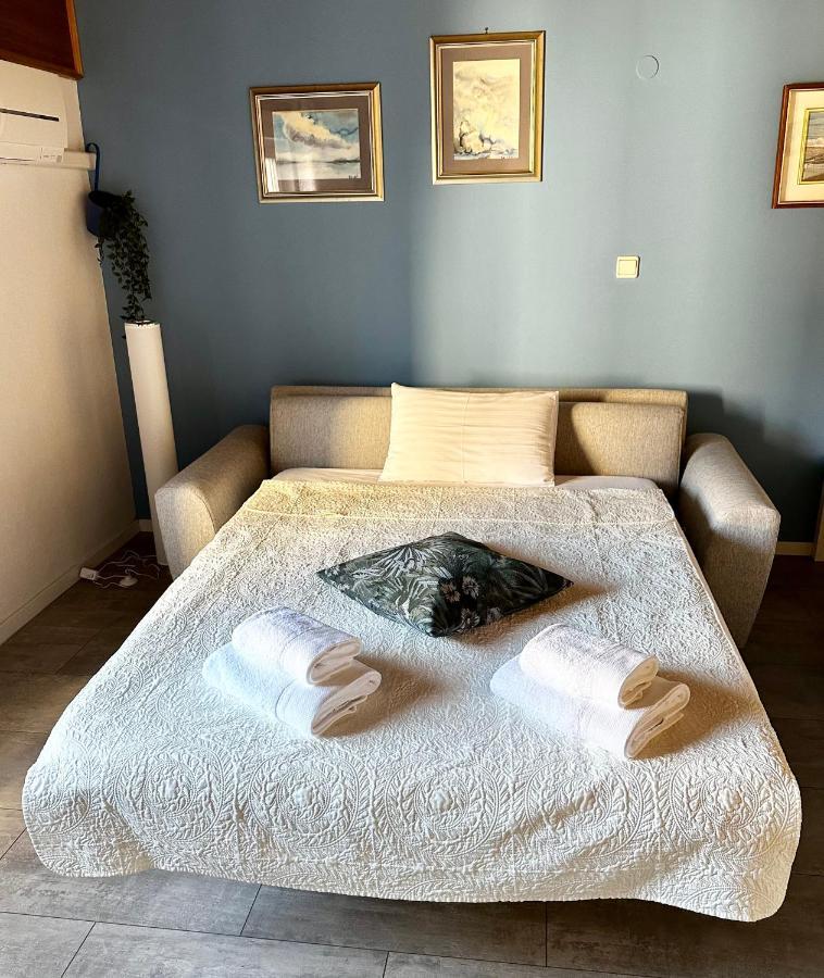 Lora Deluxe Superior 5 Star Apartment, Your Piece Of Heaven By The Sea & Park With Sea & Park View Novigrad  Exterior photo